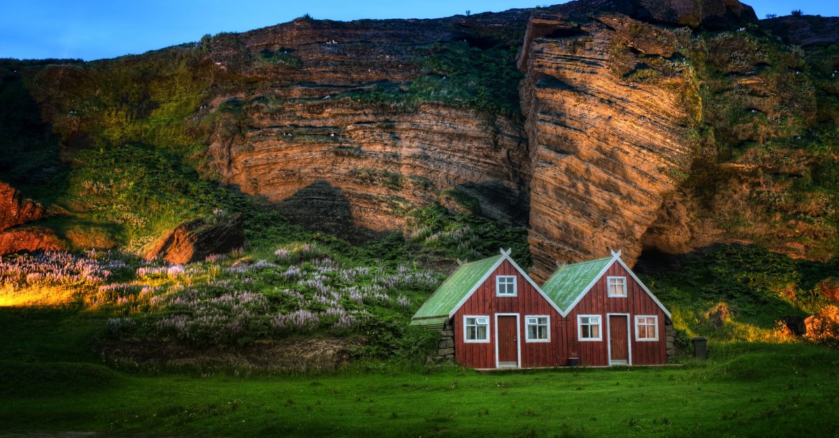 from the blog www.stuckincustoms.com